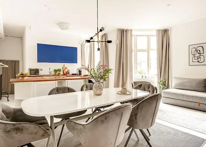 4- Spacious In The Center Of * København