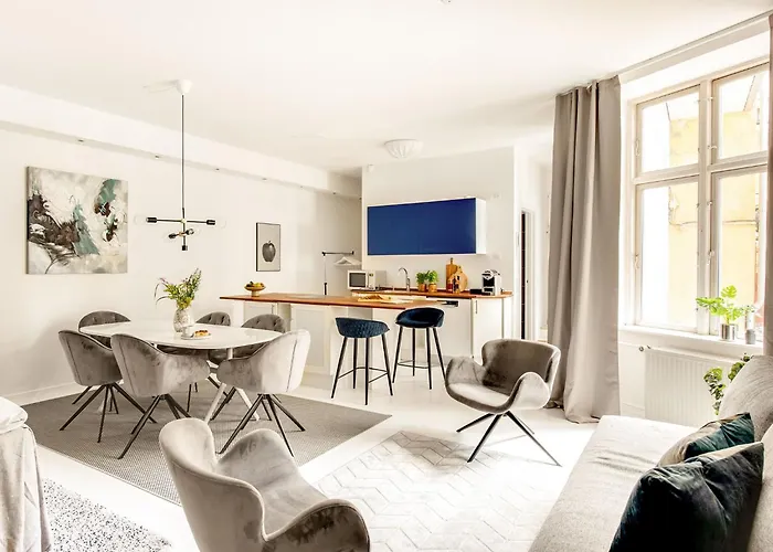 4- Spacious In The Center Of